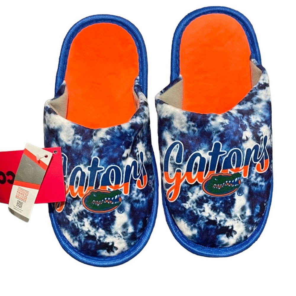 NEW Women’s Florida Gators Slippers